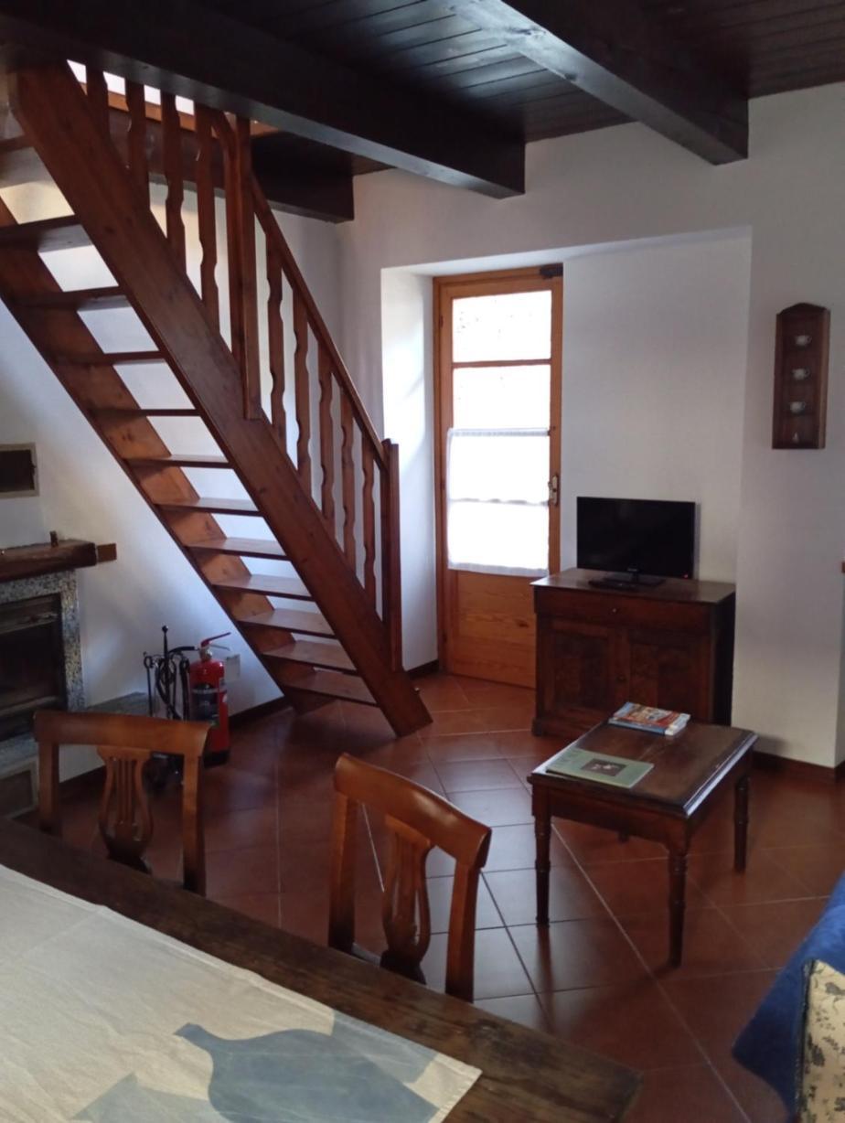 הוילה סטרסה Casa Orfea מראה חיצוני תמונה